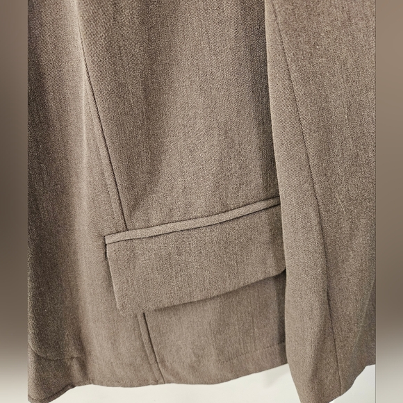 NWT - Lane Bryant Light Brown - Poly Rayon Stretch Blazer - Size 14/16W - Picture 3 of 7